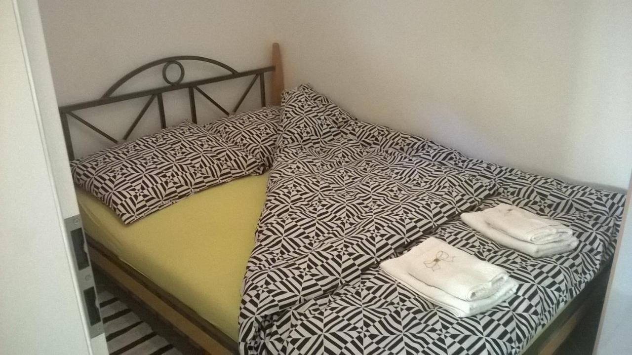 Apartman Renata 오미스 외부 사진