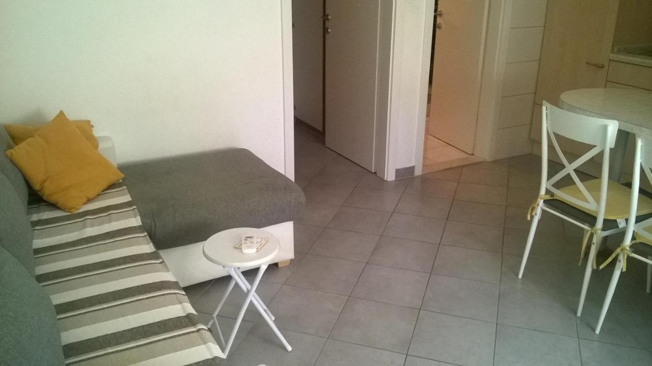 Apartman Renata 오미스 외부 사진