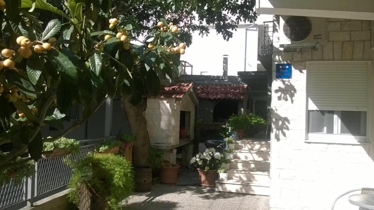 Apartman Renata 오미스 외부 사진
